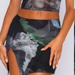 NWT White Fox Renaissance Print Mesh Mini Skirt with Slit size xs